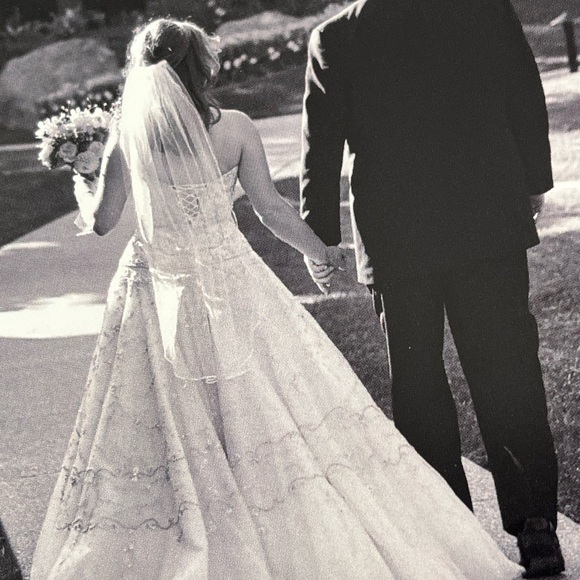 Kenneth Poole wedding dress.   Size 8 appropriate.  Lace up back.  Elegant. - Picture 2 of 11